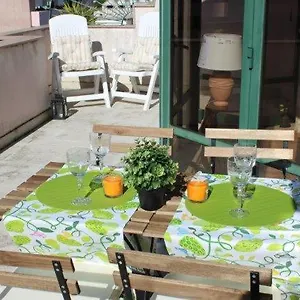  Apartamento Espaçoso Apartamento Junto Ao Metro Portugal